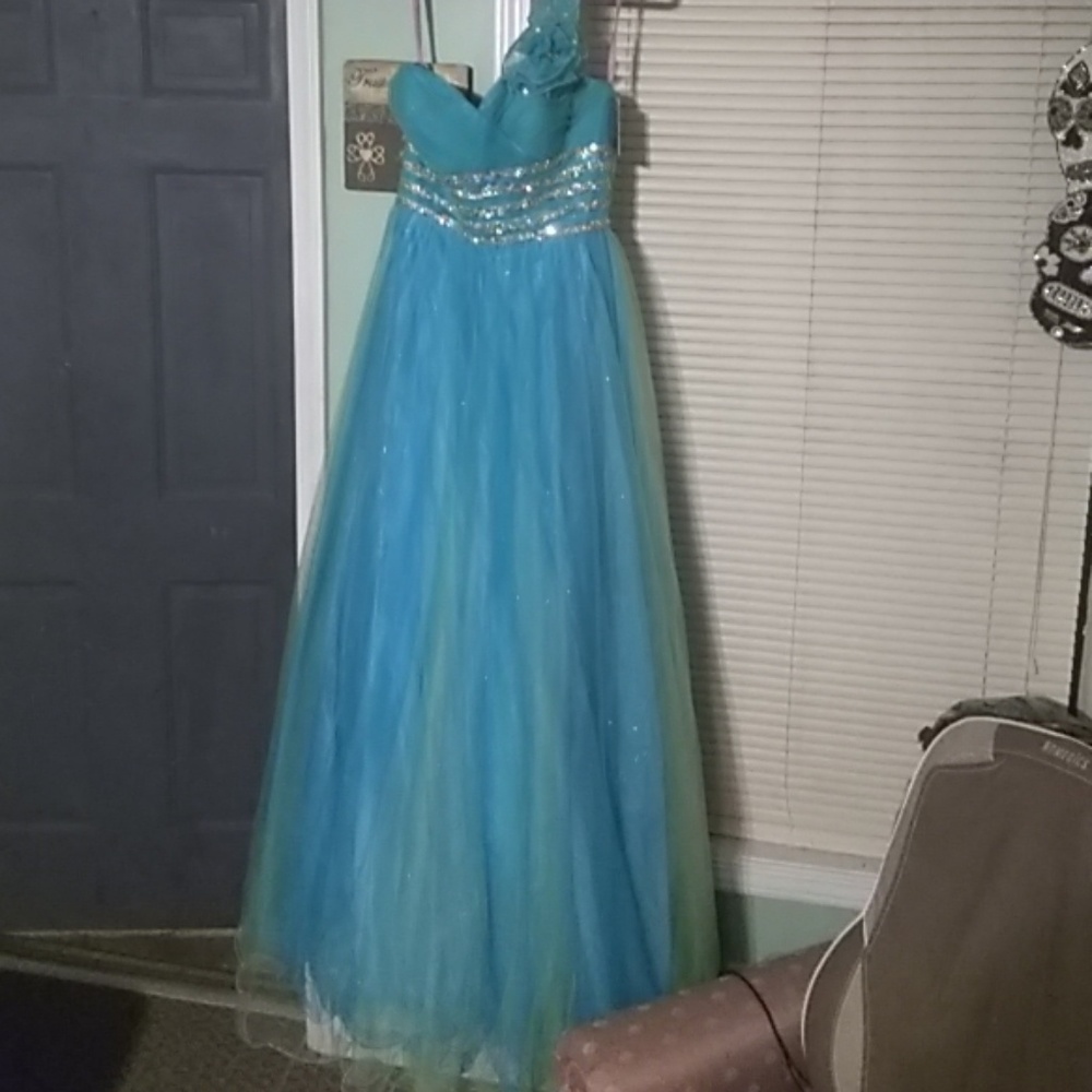Brand new dress